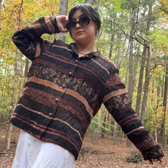 Y2K ‘MARISOL’ earthtone striped tapestry boho lightweight button up shacket! - Picture 2 of 8